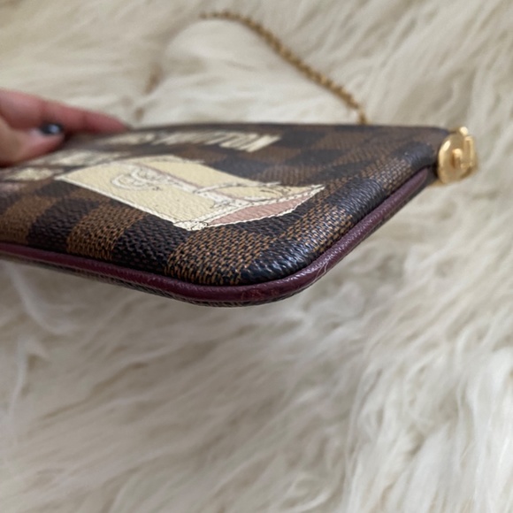 Louis Vuitton Damier Pouchette - Picture 4 of 9
